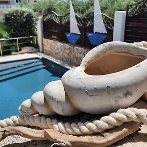 Dimitra's Sea-crafts Boutique , Kalyves Grecia